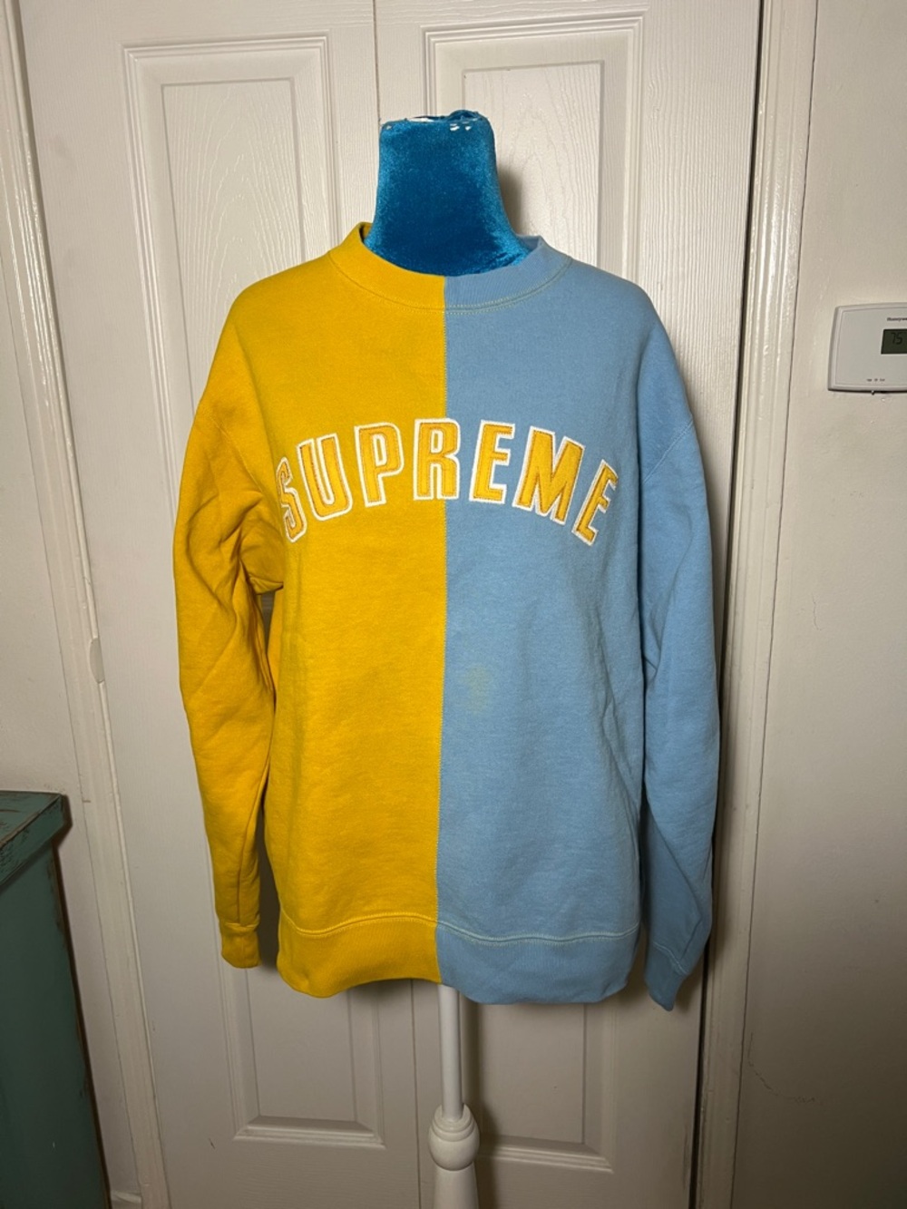 Supreme Split Crew Sweatshirt Medium Blue/Gold